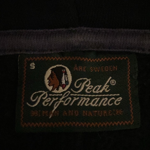 Peak Performance Sweden Black Hoodie - Picture 8 of 8